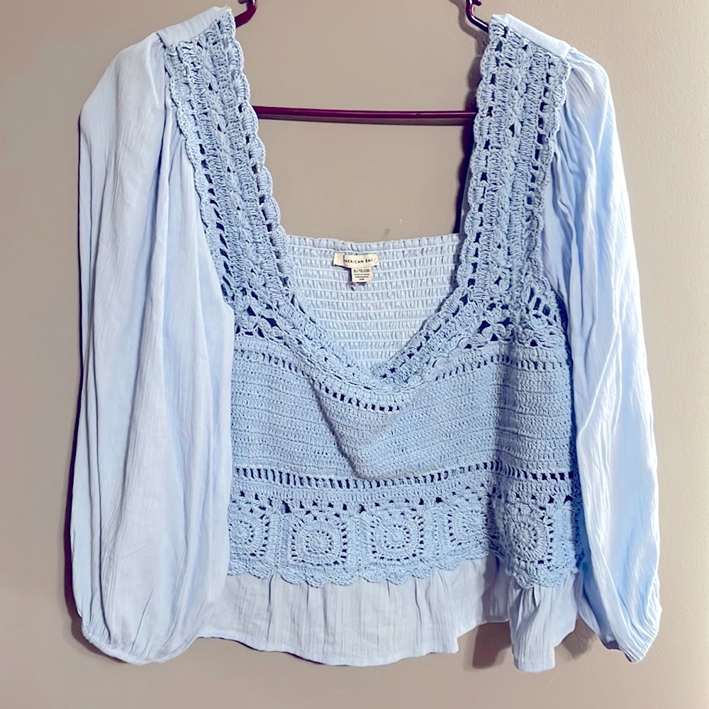 American Eagle long sleeve cropped